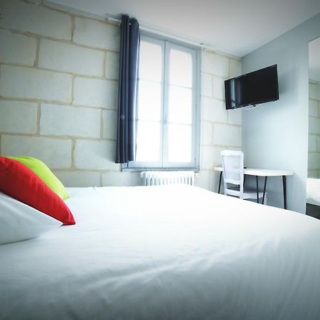 Hotel De La Gare Château-du-Loir Esterno foto