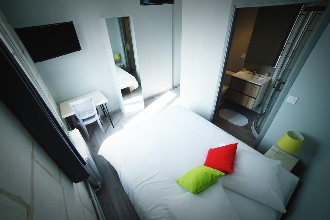 Hotel De La Gare Château-du-Loir Esterno foto
