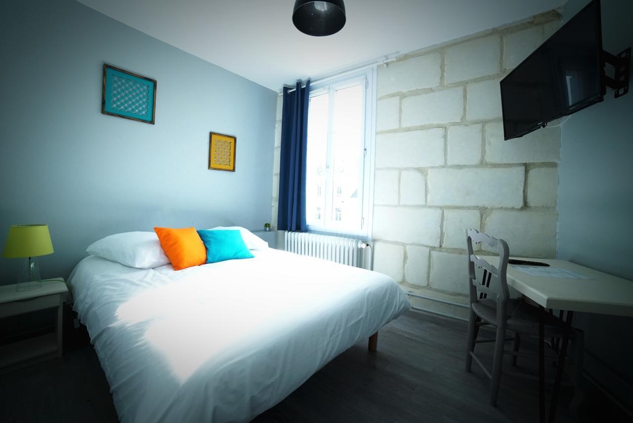 Hotel De La Gare Château-du-Loir Esterno foto